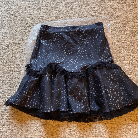 Selkie What a Night Cottage Skirt Size L - Black with Stars Spooky Season Fit 🖤 - Picture 1 of 12